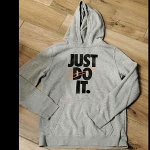 Nike kids XL hoodie/ sweatshirt. Light fleece lining.